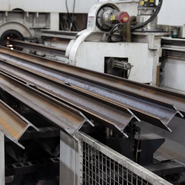 https://www.coremarkmetals.com/files/image/medium/long steel channels loading on fiber tube laser