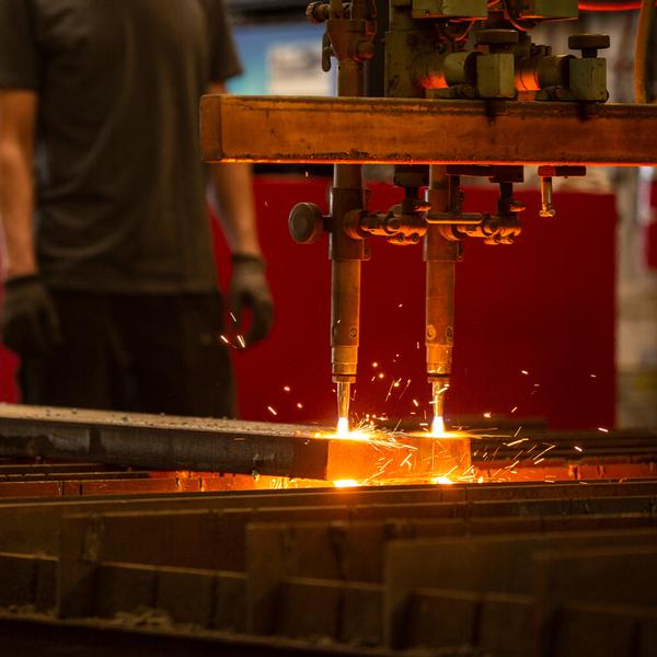 https://www.coremarkmetals.com/files/image/medium/Oxyfuel flame cutting thick steel metal plate